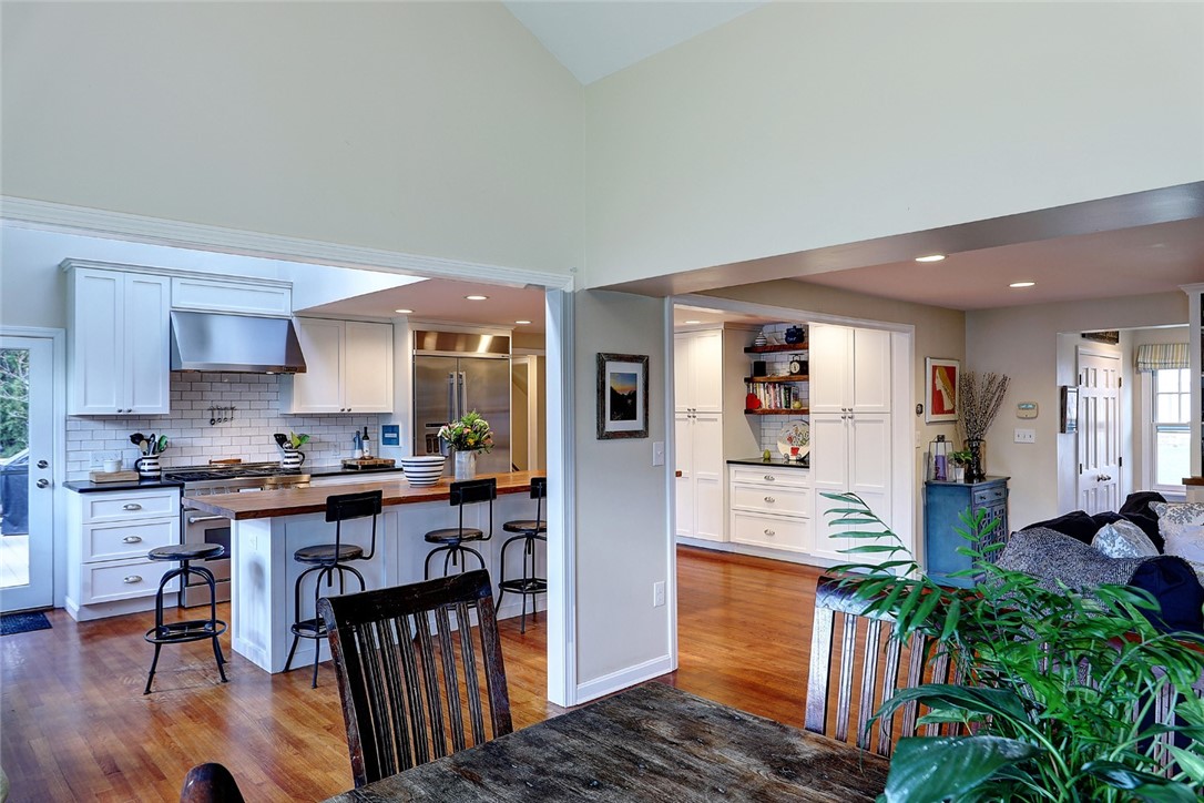 11 Briarfield Road Barrington, RI 02806 - Photo 19 of 50 Gallery Image 19
