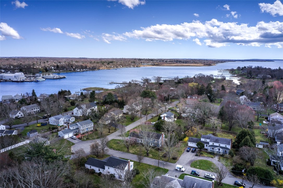 11 Briarfield Road Barrington, RI 02806 - Photo 48 of 50 Gallery Image 48