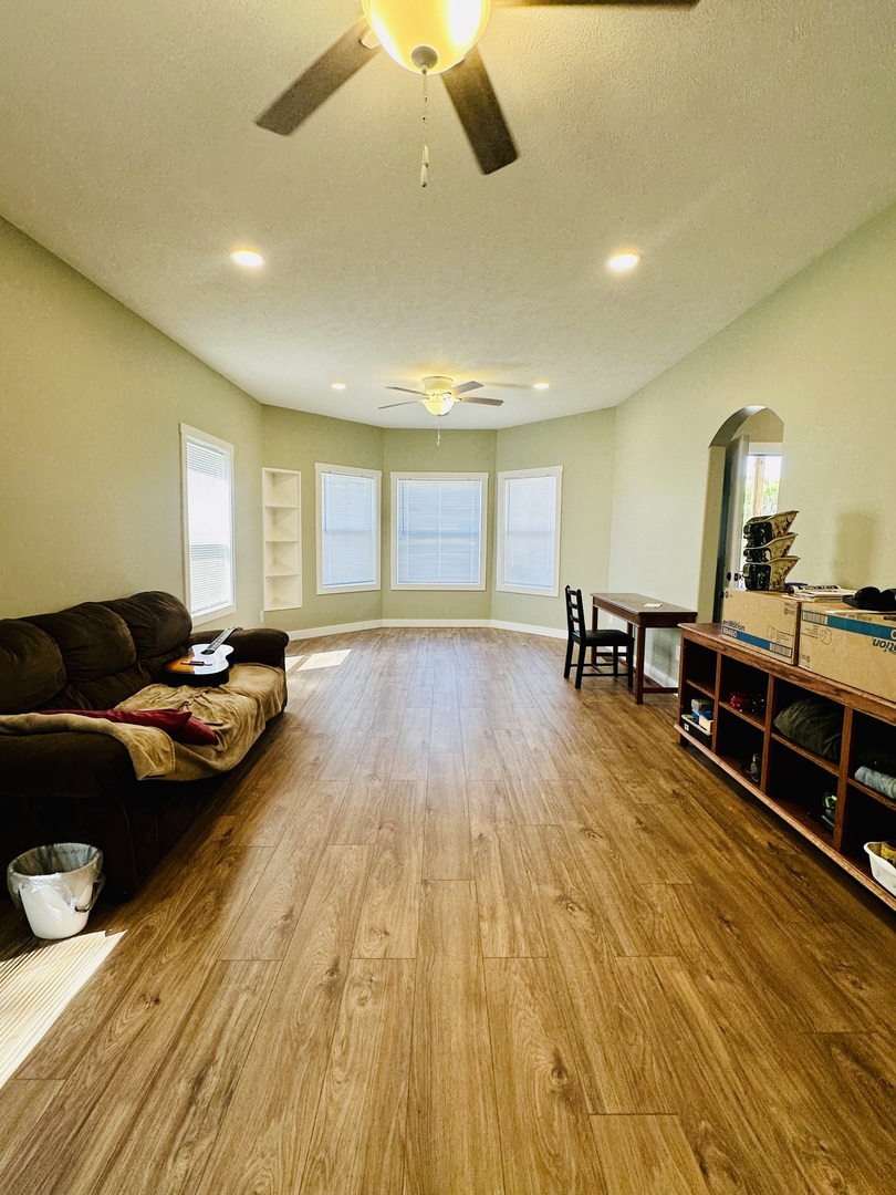 314 Spring Street Peoria, IL 61603 - Photo 8 of 38
