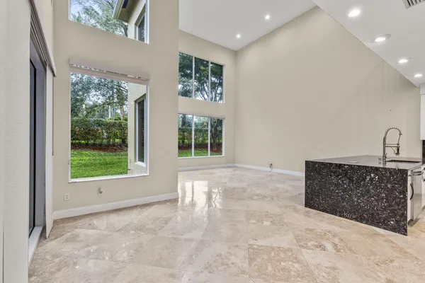 $849,900 | 6966 Great Falls Circle, Boynton Beach, FL 33437