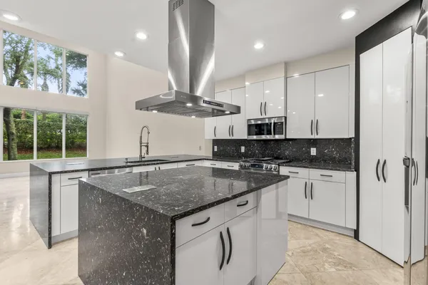 $849,900 | 6966 Great Falls Circle, Boynton Beach, FL 33437