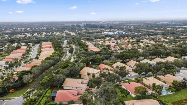 $849,900 | 6966 Great Falls Circle, Boynton Beach, FL 33437
