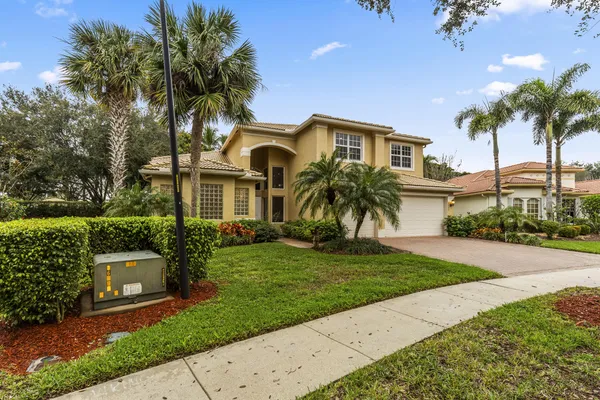 $849,900 | 6966 Great Falls Circle, Boynton Beach, FL 33437
