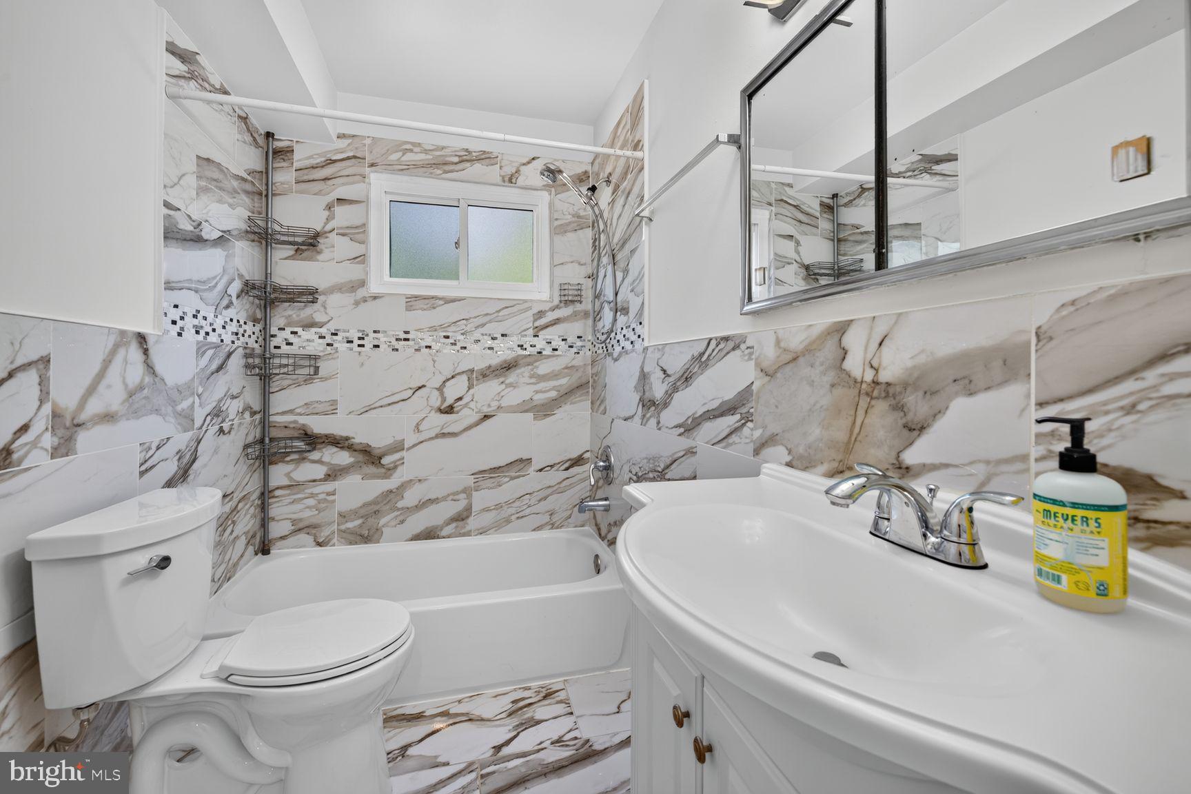 220 Thistle Drive Silver Spring, MD 20901 - Photo 18 of 30 Full Bathroom