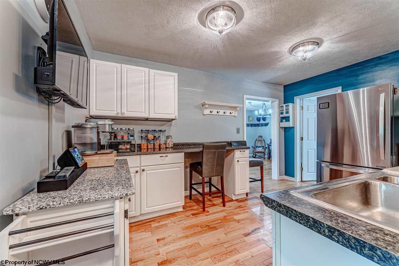 1209 Cheat Road Morgantown, WV 26508 - Photo 4 of 28 Gallery Image 4
