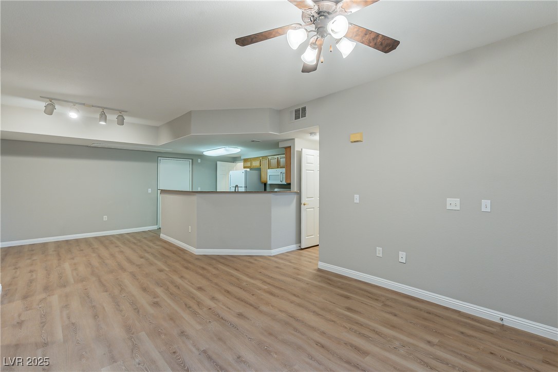 10550 West Alexander Road, Unit 1130 Las Vegas, NV 89129 - Photo 4 of 14