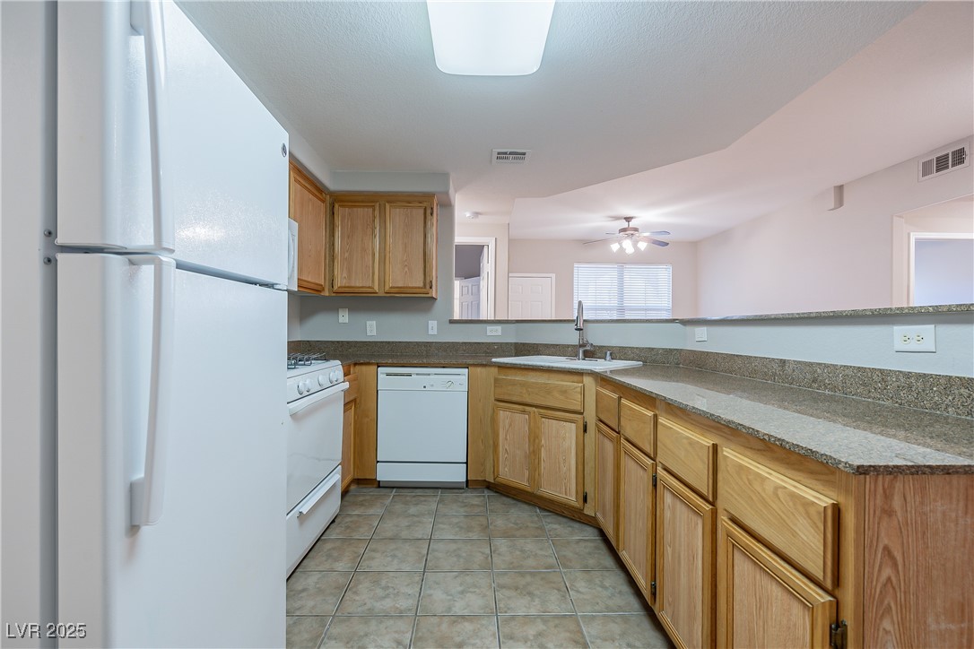 10550 West Alexander Road, Unit 1130 Las Vegas, NV 89129 - Photo 5 of 14
