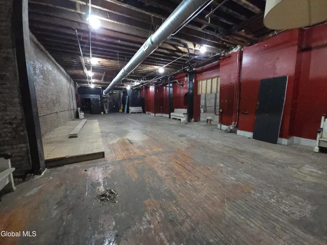 $1,100 | 5 Broadway, Troy, NY 12180