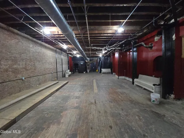 $1,100 | 5 Broadway, Troy, NY 12180