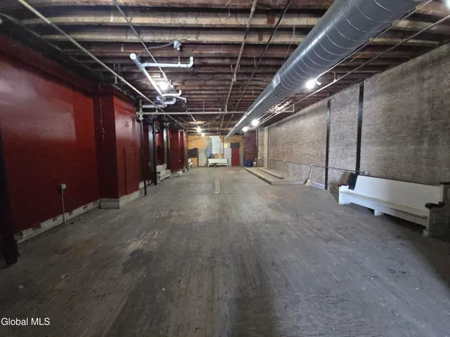 $1,100 | 5 Broadway, Troy, NY 12180