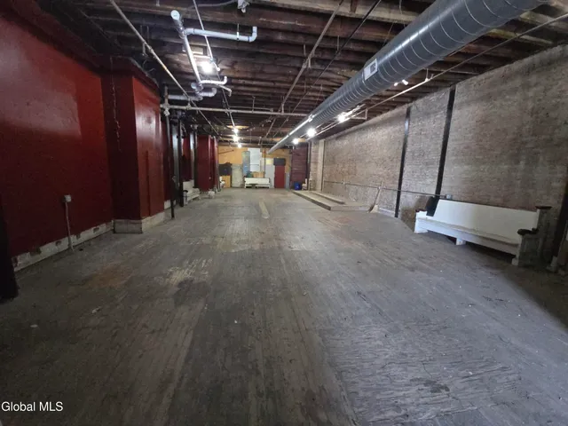 $1,100 | 5 Broadway, Troy, NY 12180