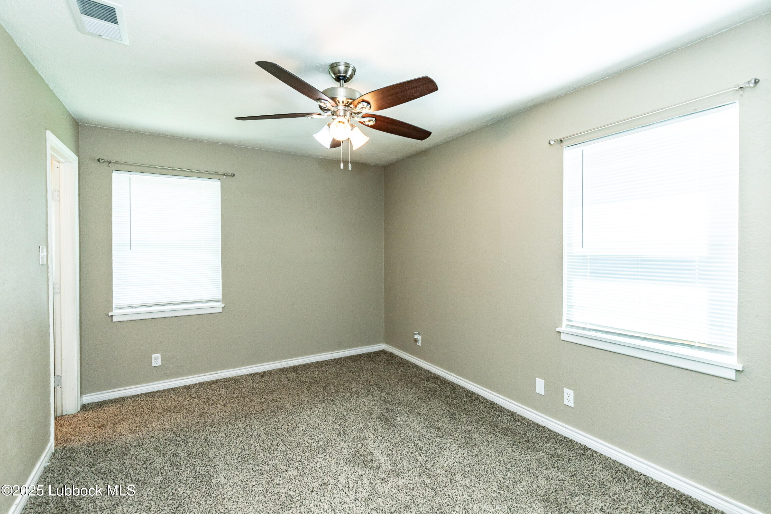 5310 45th Street Lubbock, TX 79414 - Photo 20 of 32 5310 45th-22