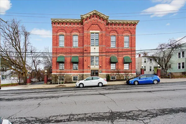 $181,000 | 196 Morton Avenue, Unit 103, Albany, NY 12202