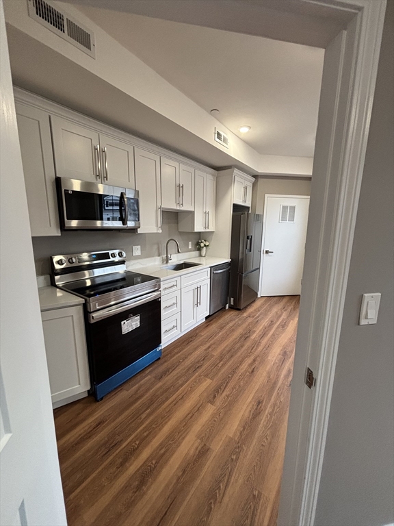 13 Nahant Street, Unit 2D Lynn, MA 01902 - Photo 21 of 33