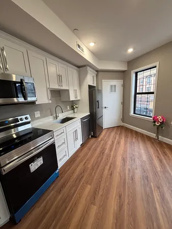 $299,000 | 13 Nahant Street, Unit 2D, Lynn, MA 01902