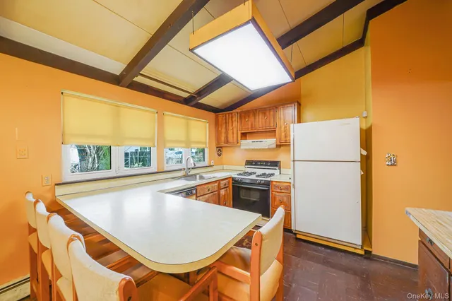 $600,000 | 1344 Boston Avenue, Bay Shore, NY 11706