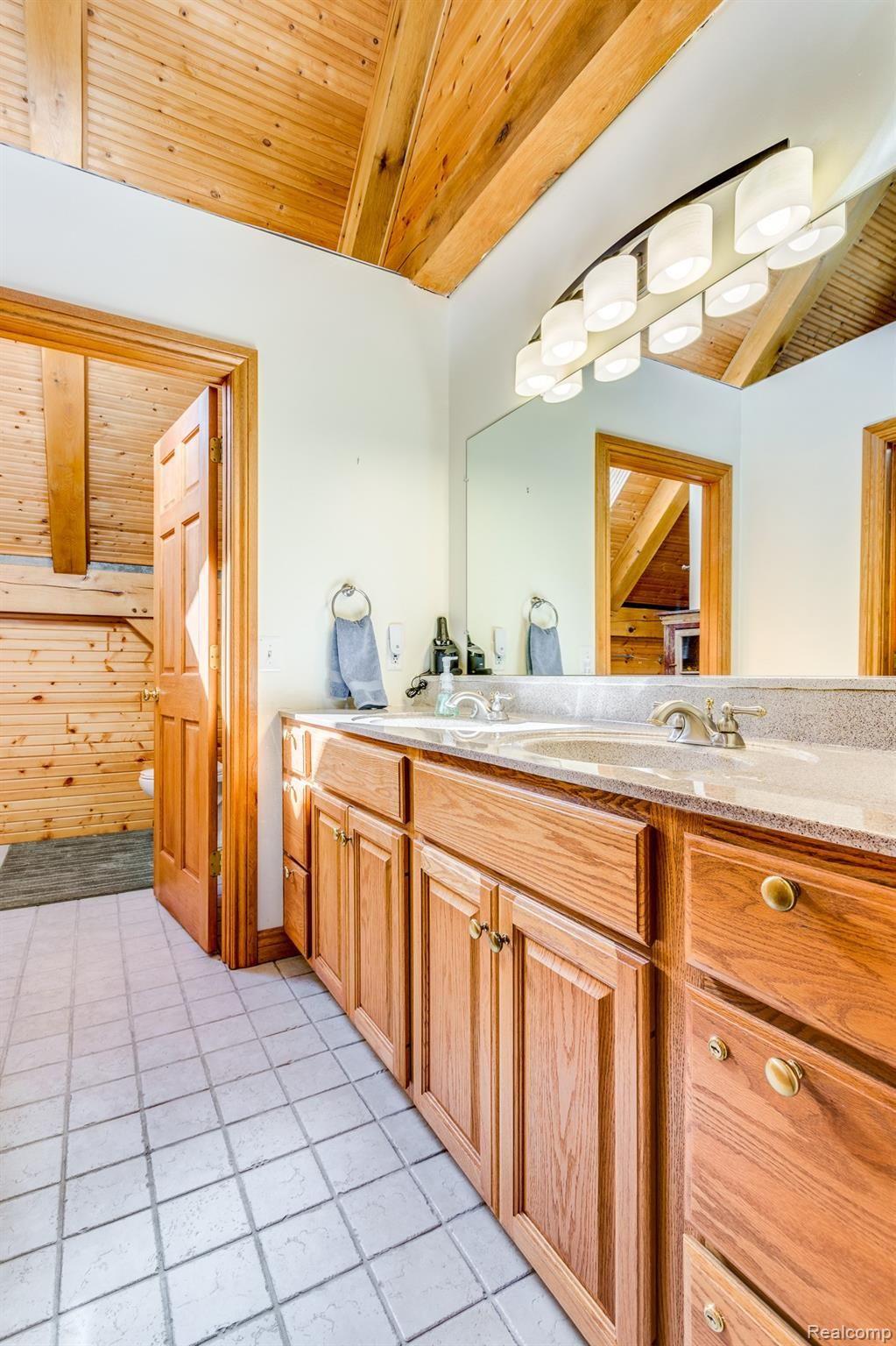 4450 North Lakeshore Road Deckerville, MI 48427 - Photo 43 of 75 4450 Lakeshore Rd (71 of 76).jpg