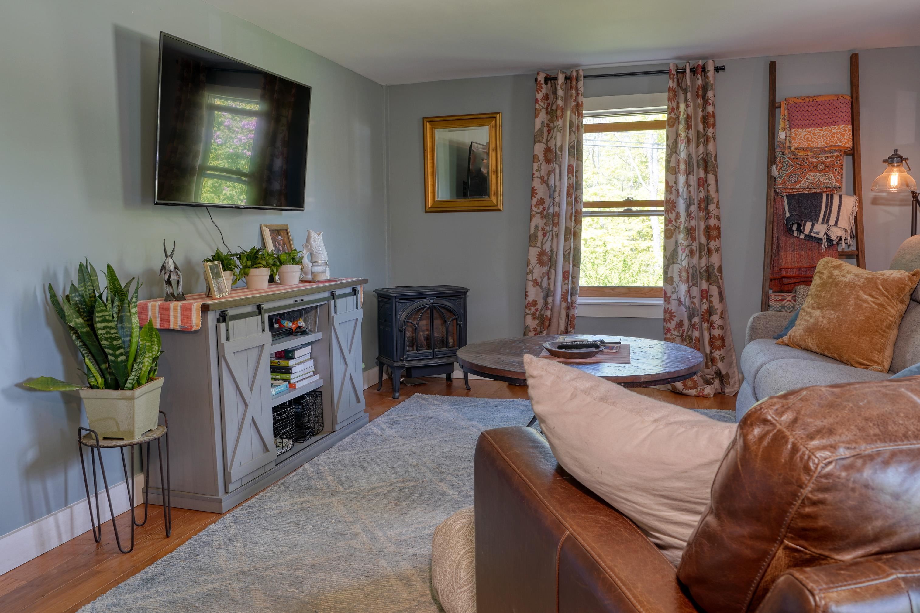 128 Chesham Road Harrisville, NH 03450 - Photo 21 of 40