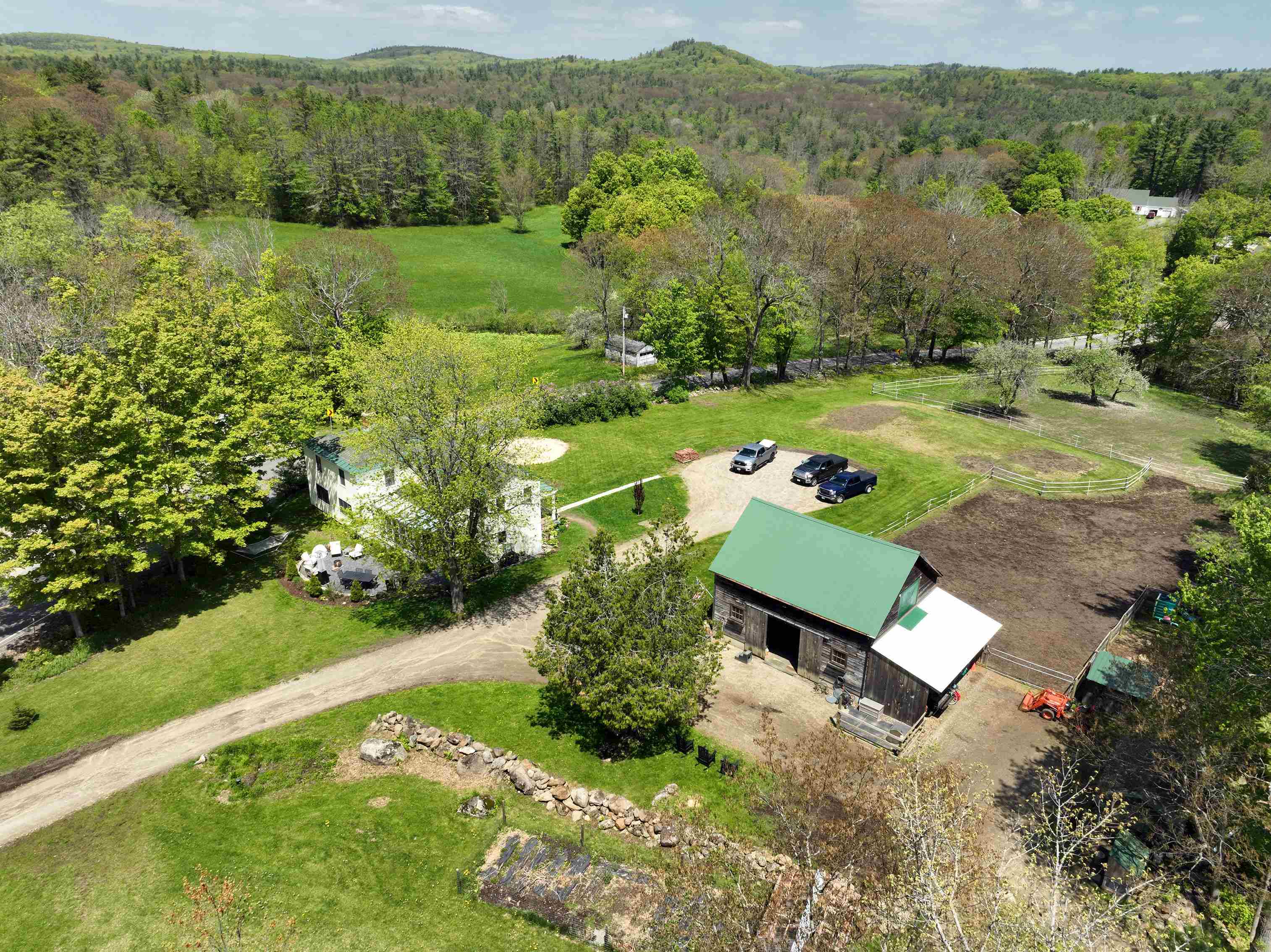 128 Chesham Road Harrisville, NH 03450 - Photo 4 of 40