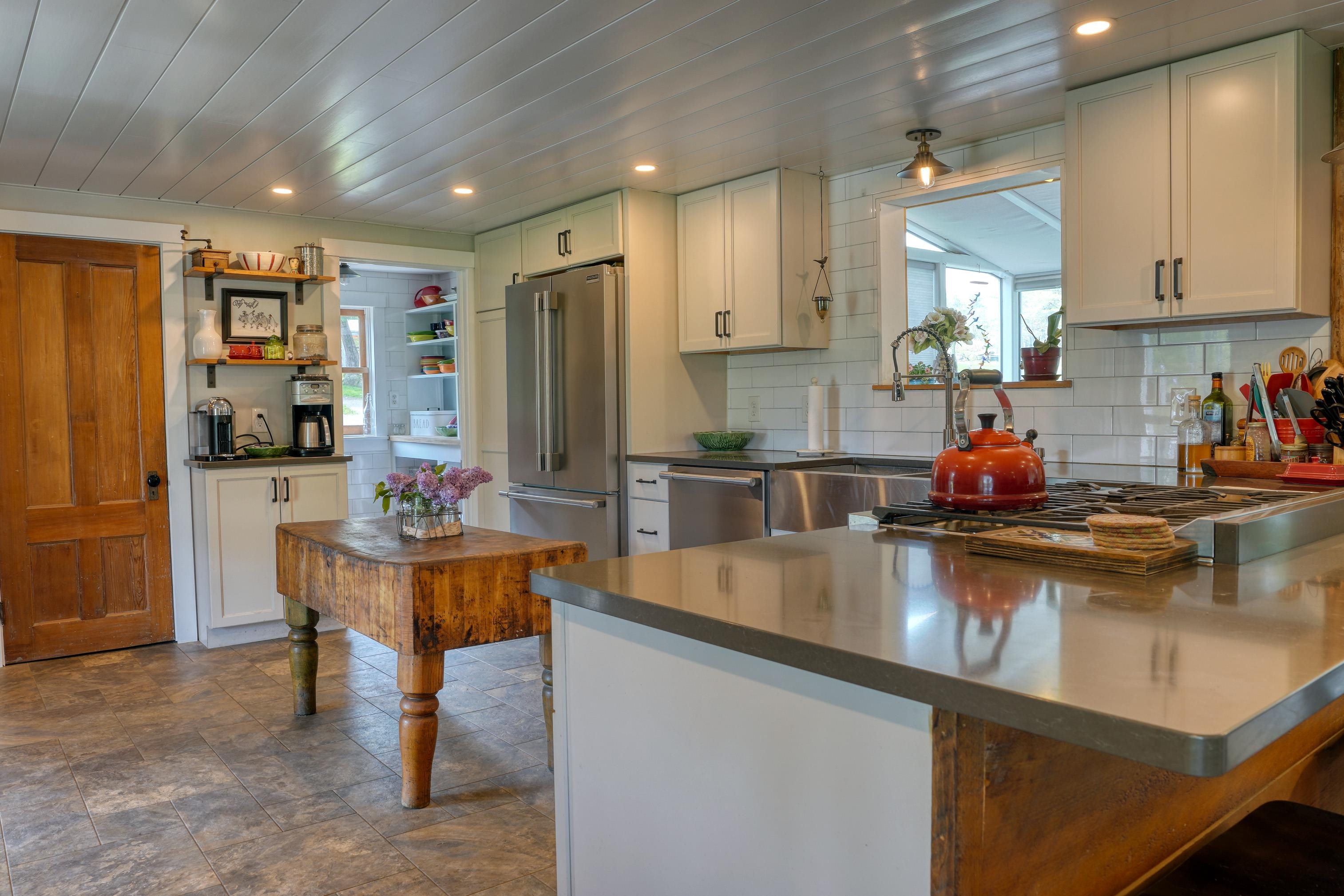 128 Chesham Road Harrisville, NH 03450 - Photo 10 of 40