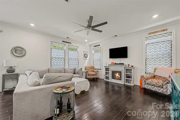 $525,000 | 11707 Clems Branch Drive, Charlotte, NC 28277