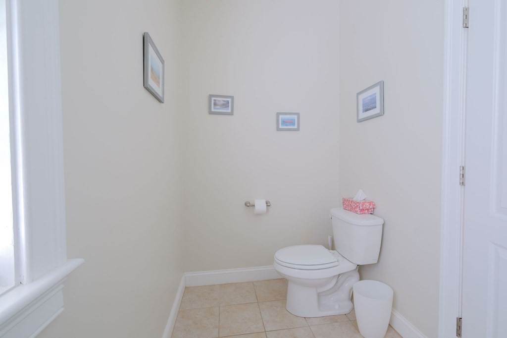 20 Parkridge Road Wayland, MA 01778 - Photo 11 of 40