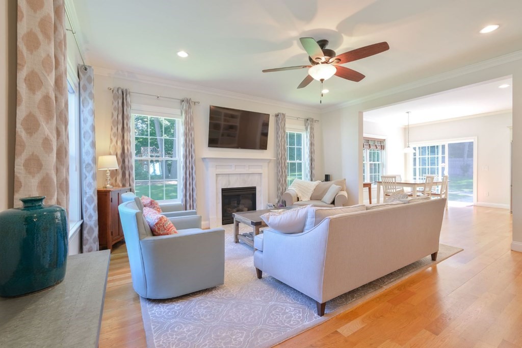 20 Parkridge Road Wayland, MA 01778 - Photo 3 of 40