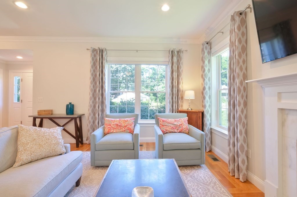 20 Parkridge Road Wayland, MA 01778 - Photo 5 of 40