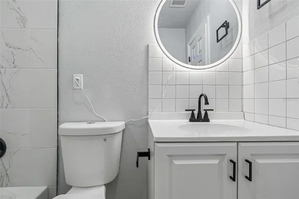 $399,997 | 2309 21st Avenue West, Bradenton, FL 34205