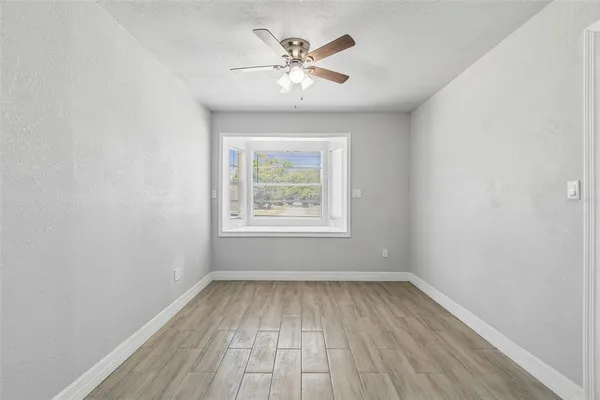 $399,997 | 2309 21st Avenue West, Bradenton, FL 34205