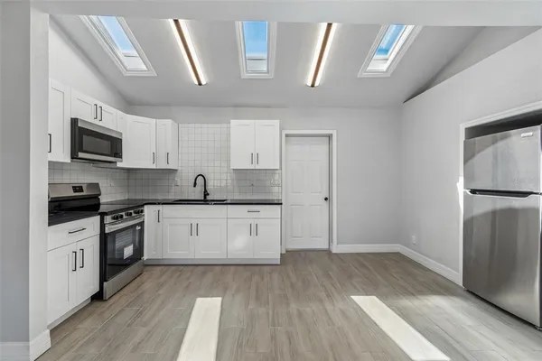 $399,997 | 2309 21st Avenue West, Bradenton, FL 34205