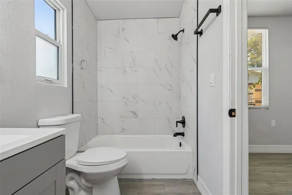 $399,997 | 2309 21st Avenue West, Bradenton, FL 34205