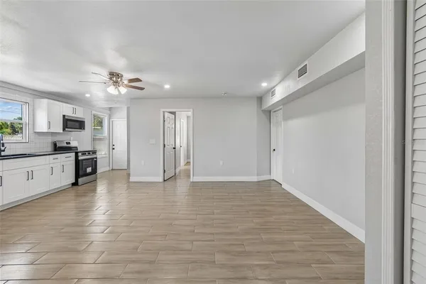 $399,997 | 2309 21st Avenue West, Bradenton, FL 34205