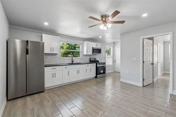 $399,997 | 2309 21st Avenue West, Bradenton, FL 34205