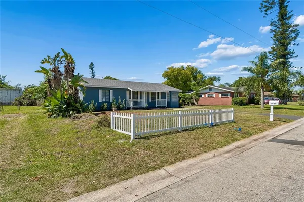 $399,997 | 2309 21st Avenue West, Bradenton, FL 34205