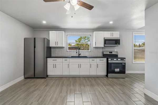 $399,997 | 2309 21st Avenue West, Bradenton, FL 34205