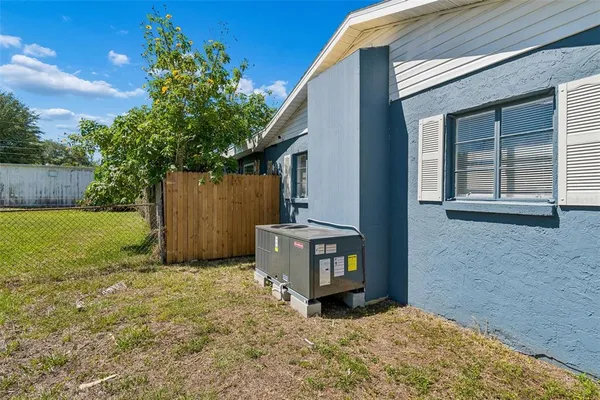 $399,997 | 2309 21st Avenue West, Bradenton, FL 34205