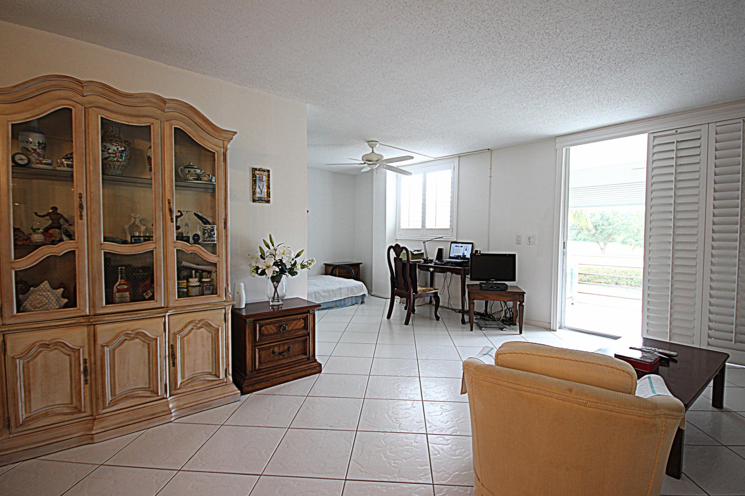 5700 Northwest 2nd Avenue, Unit 210 Boca Raton, FL 33487 - Photo 3 of 19 LVRM 5700 NW 2ND AVE 210 (6)