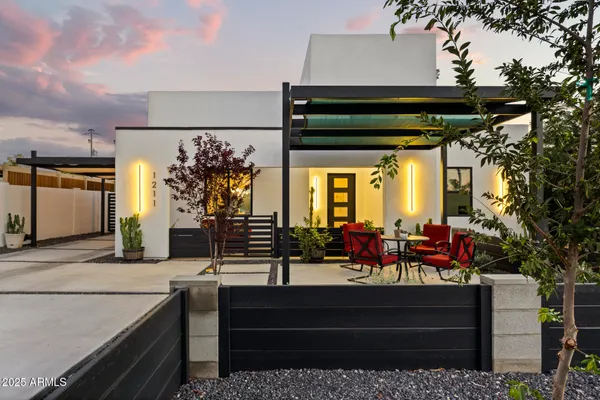 $899,000 | 1211 East Hayward Avenue, Phoenix, AZ 85020