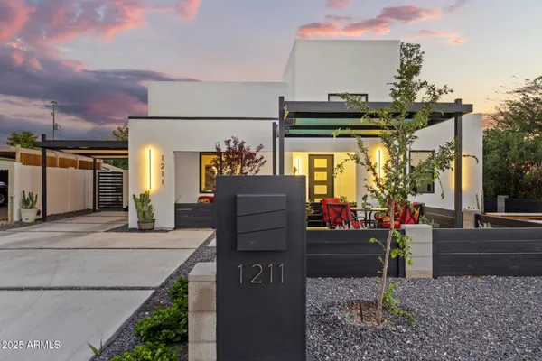 $899,000 | 1211 East Hayward Avenue, Phoenix, AZ 85020