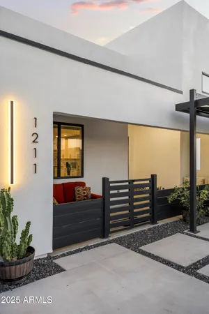 $899,000 | 1211 East Hayward Avenue, Phoenix, AZ 85020