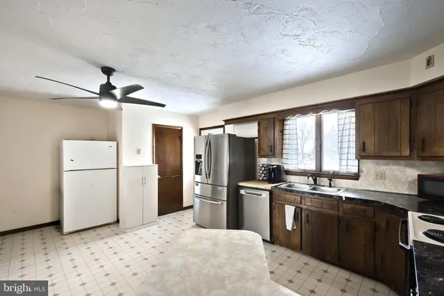 $215,000 | 21 5th Street, Hanover, PA 17331