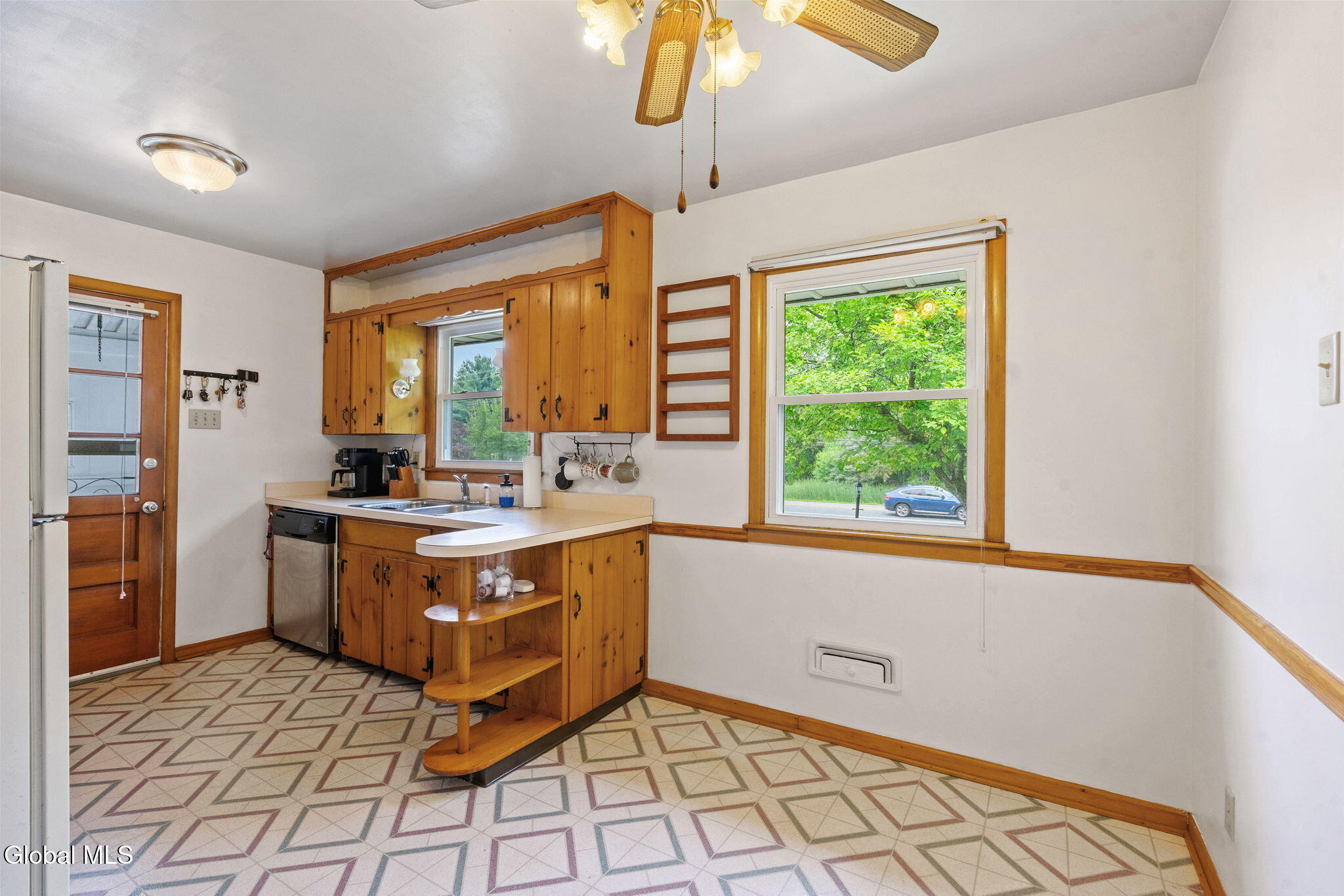 2303 Balltown Road Niskayuna, NY 12309 - Photo 22 of 46 21-web-or-mls-2303-balltown-rd