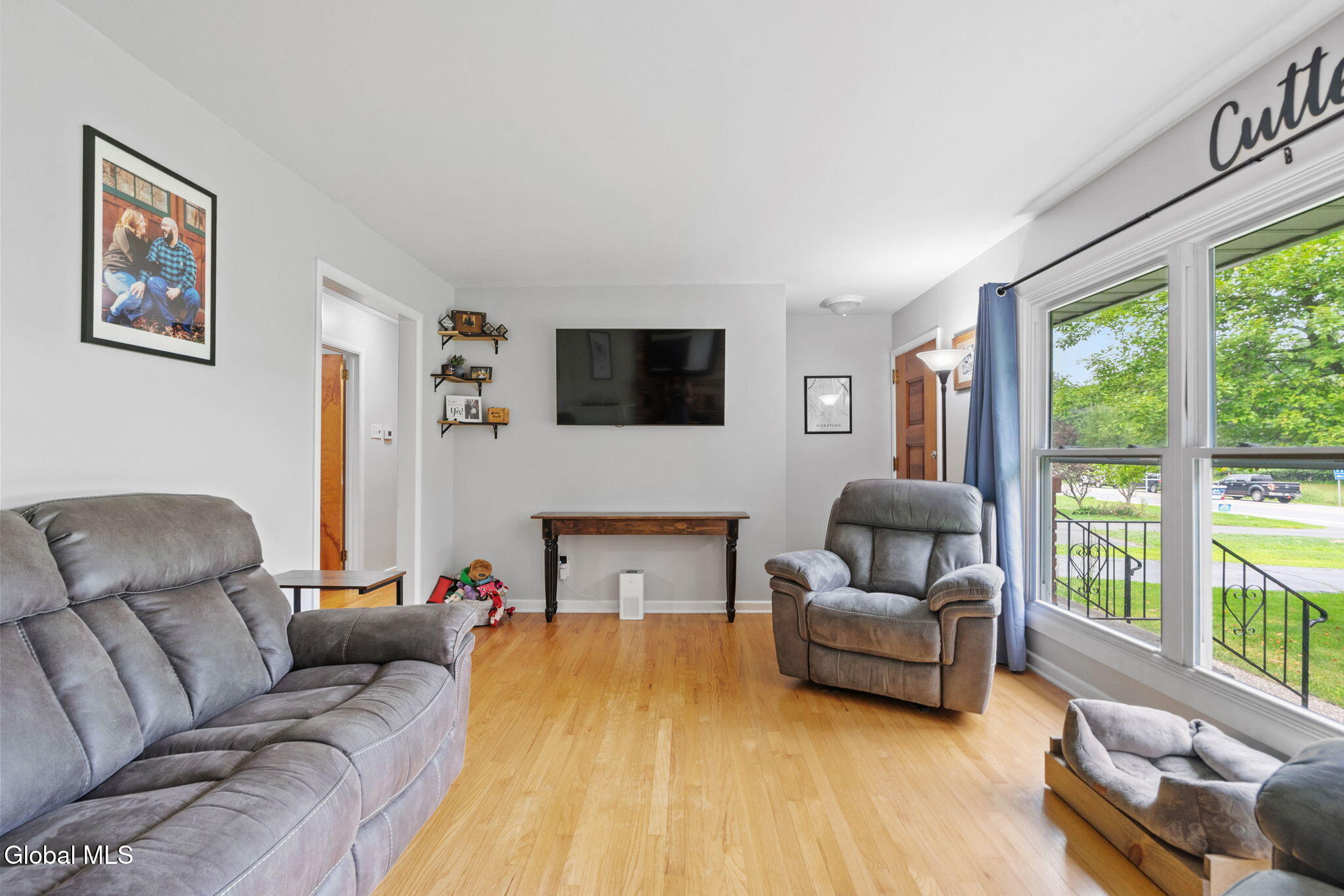 2303 Balltown Road Niskayuna, NY 12309 - Photo 6 of 46 5-web-or-mls-2303-balltown-rd