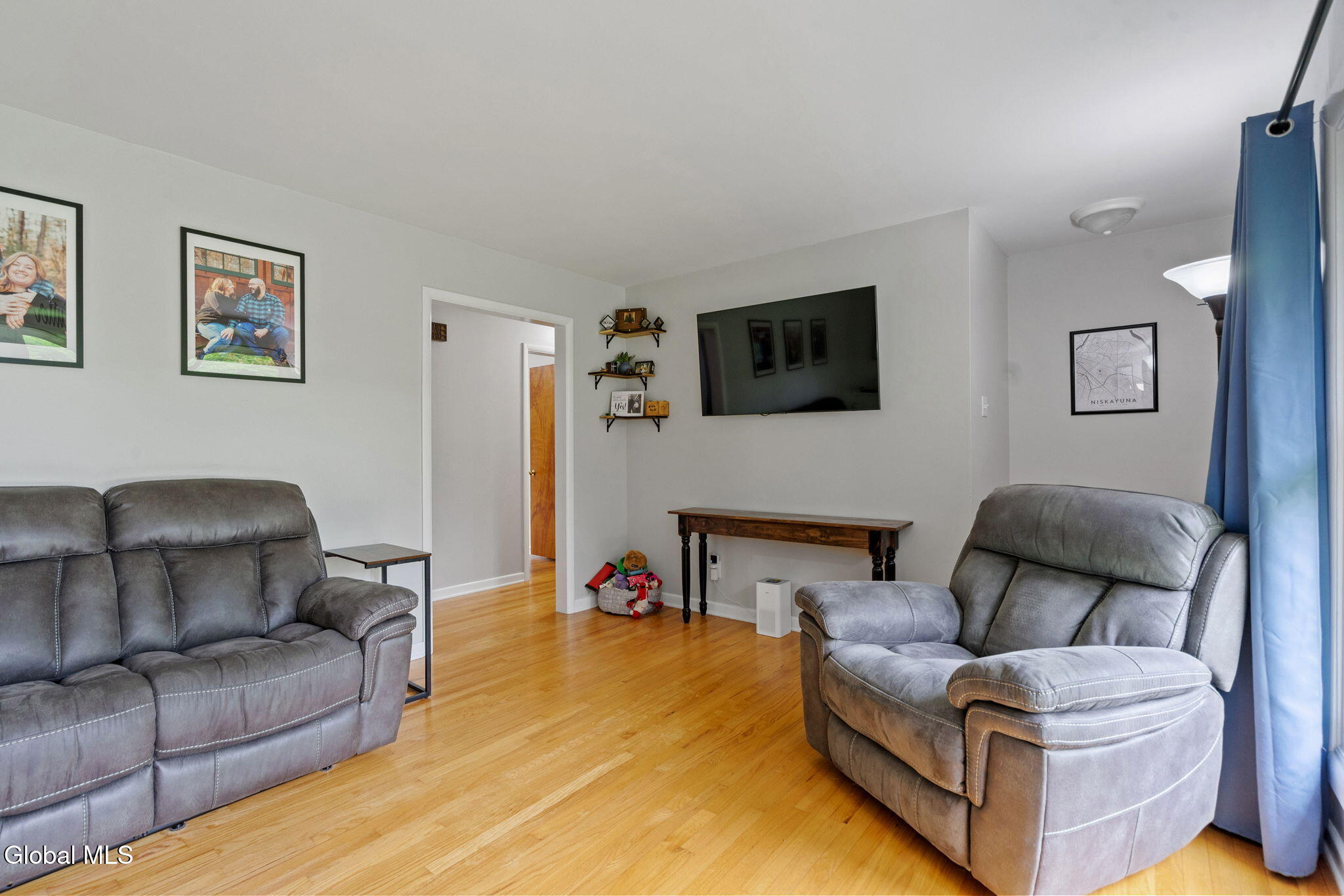 2303 Balltown Road Niskayuna, NY 12309 - Photo 7 of 46 6-web-or-mls-2303-balltown-rd