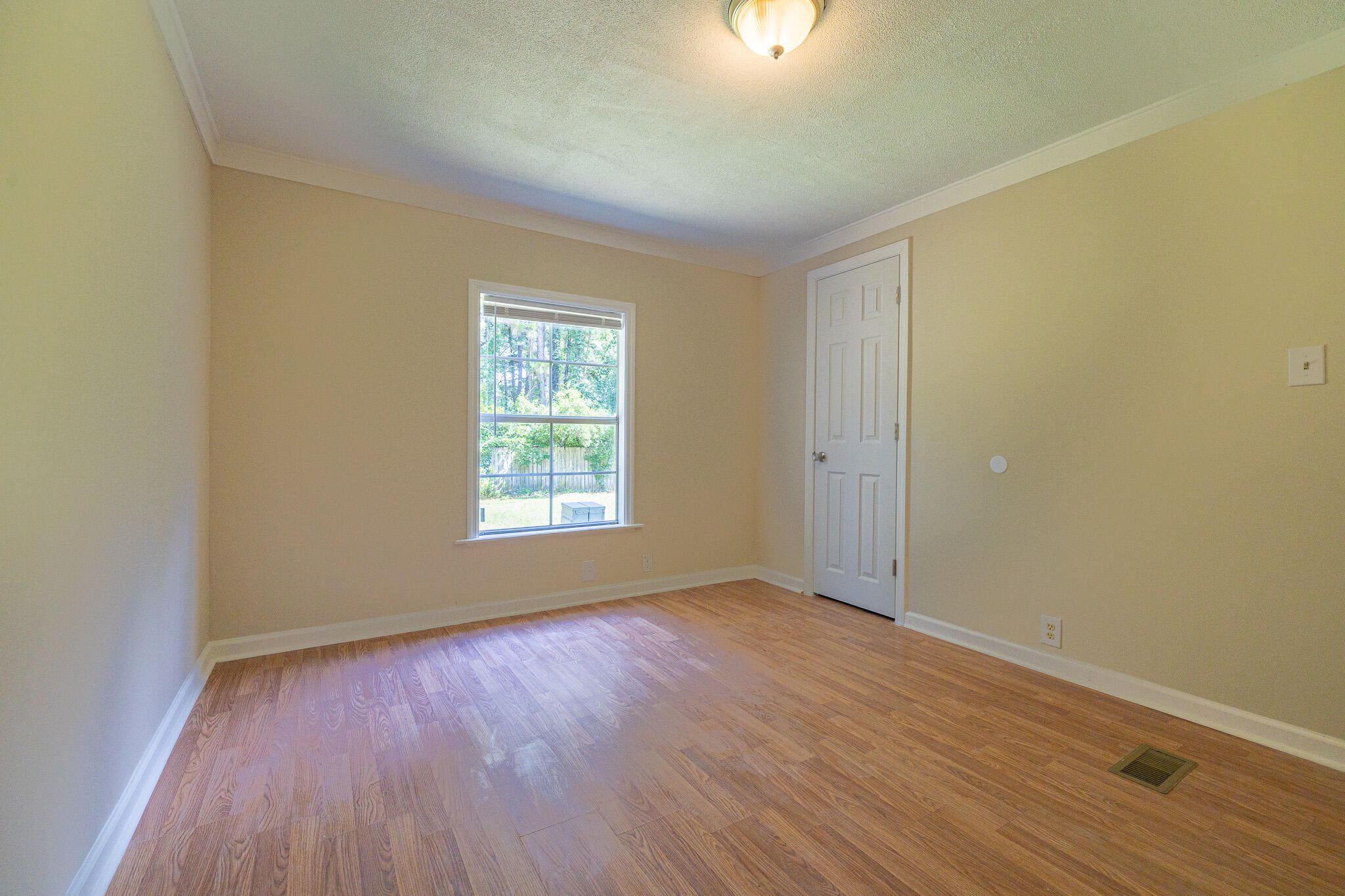 148 Grapevine Road Summerville, SC 29483 - Photo 16 of 23 IMG_9578-HDR