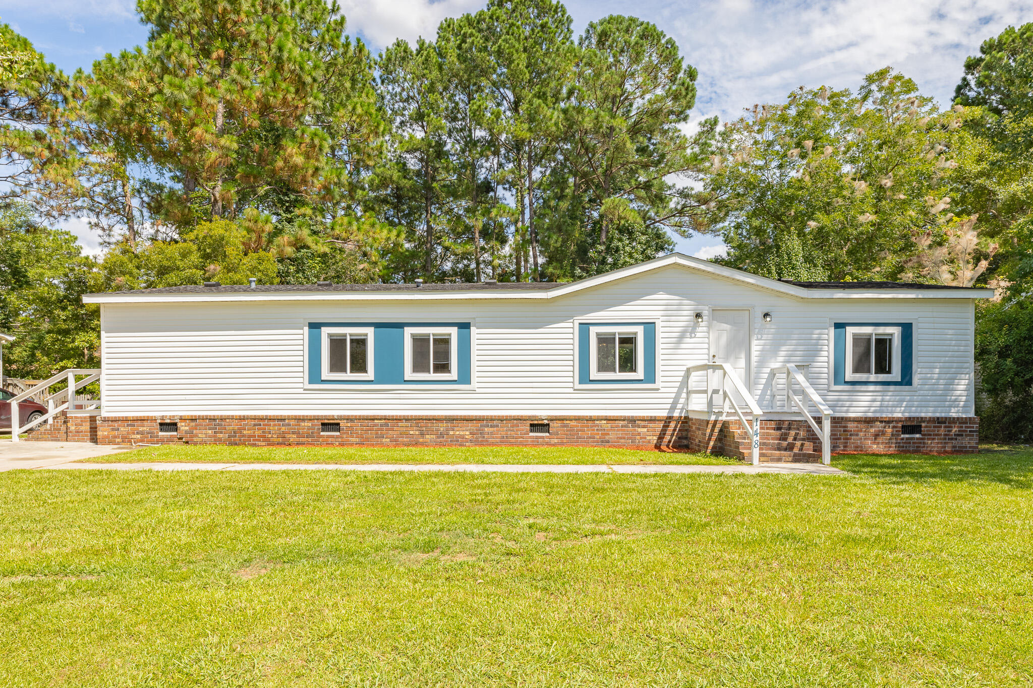 148 Grapevine Road Summerville, SC 29483 - Photo 3 of 23 IMG_9626-HDR