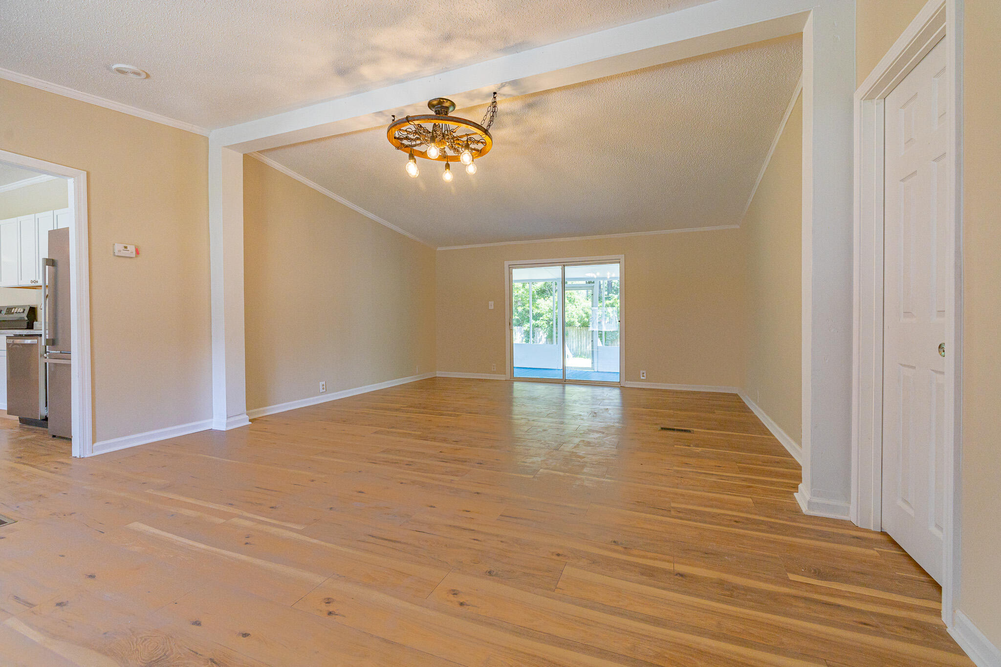 148 Grapevine Road Summerville, SC 29483 - Photo 8 of 23 IMG_9545-HDR