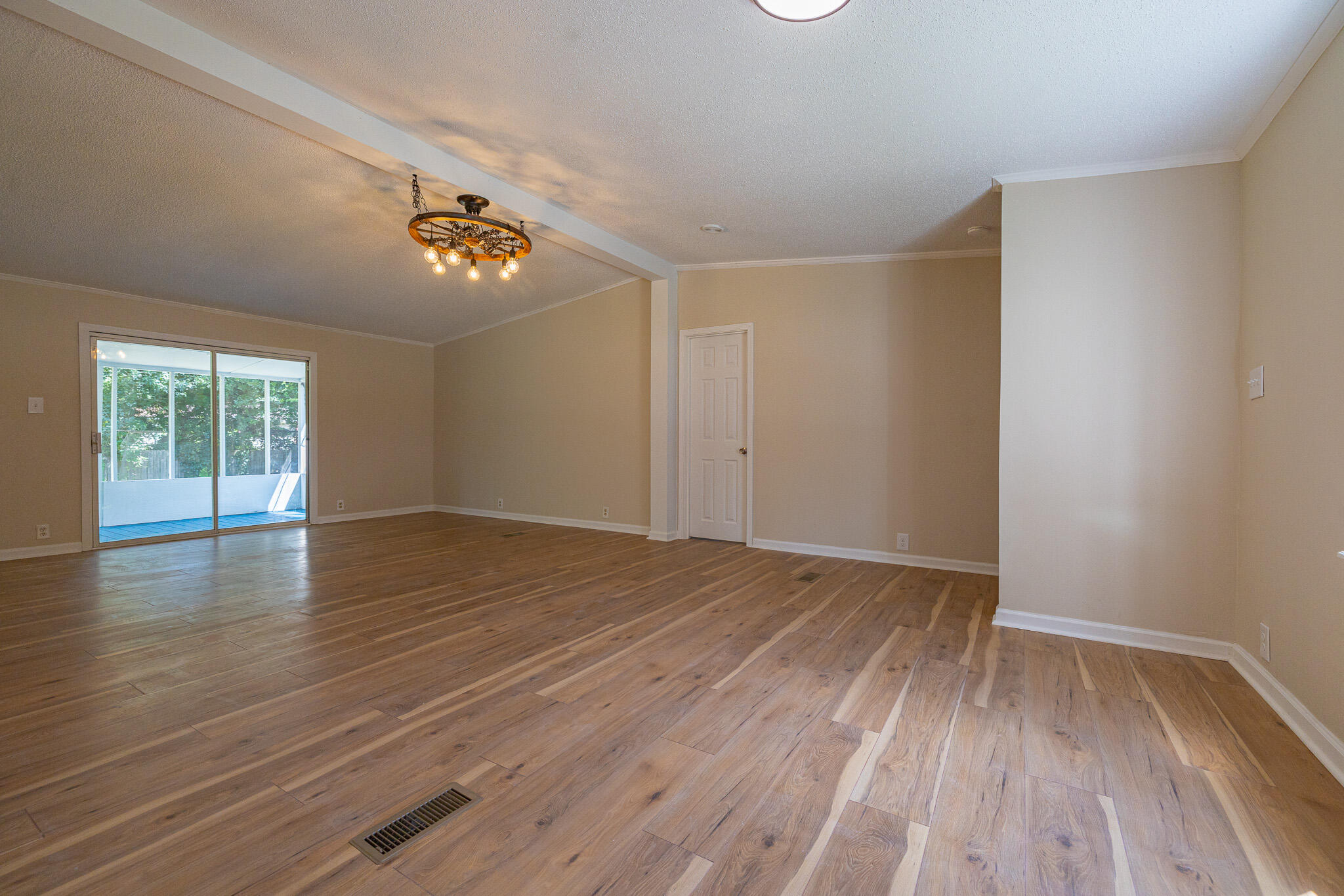 148 Grapevine Road Summerville, SC 29483 - Photo 9 of 23 IMG_9548-HDR
