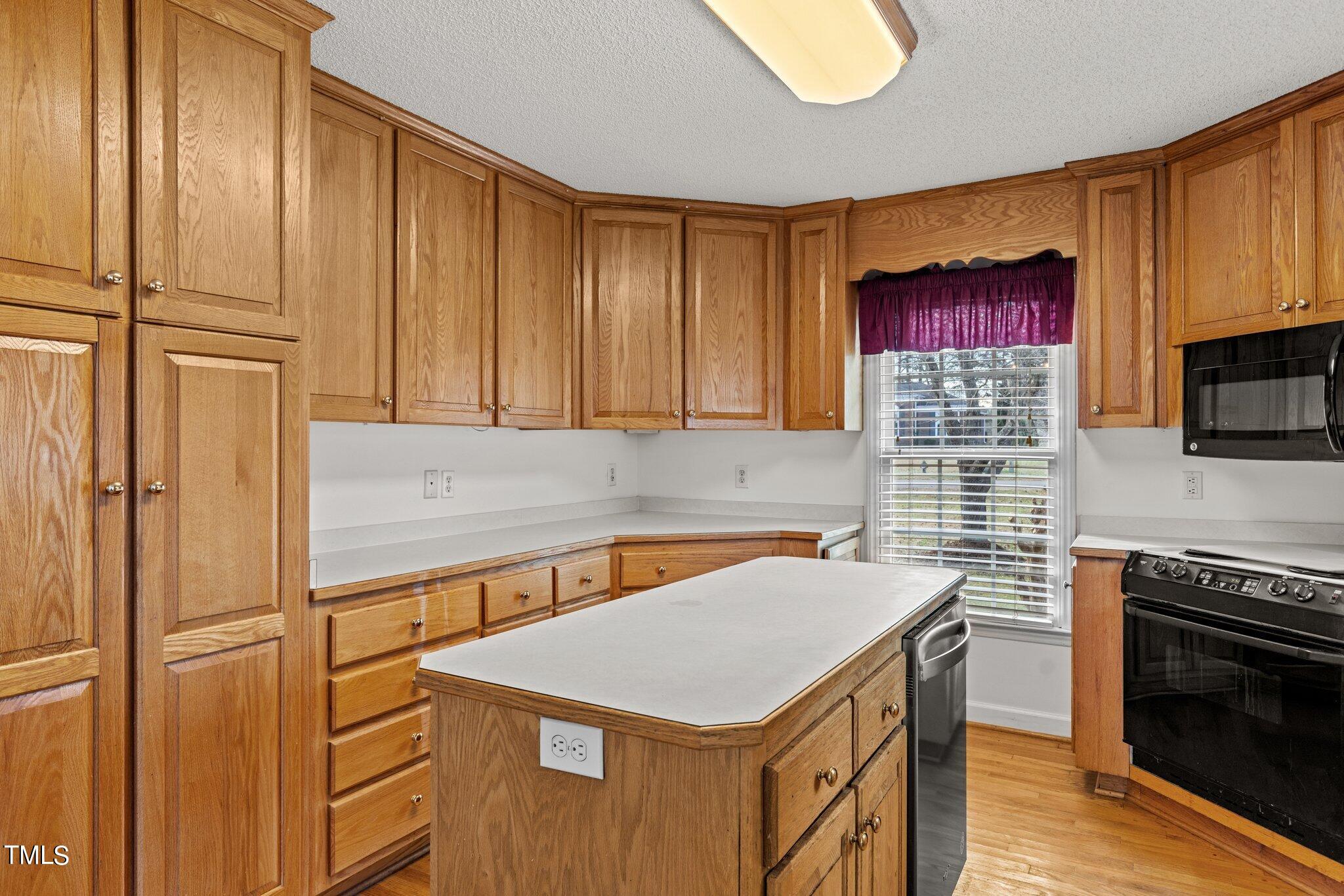 118 West Quail Ridge Road Oxford, NC 27565 - Photo 12 of 34 12-web-or-mls-8Y3A0326